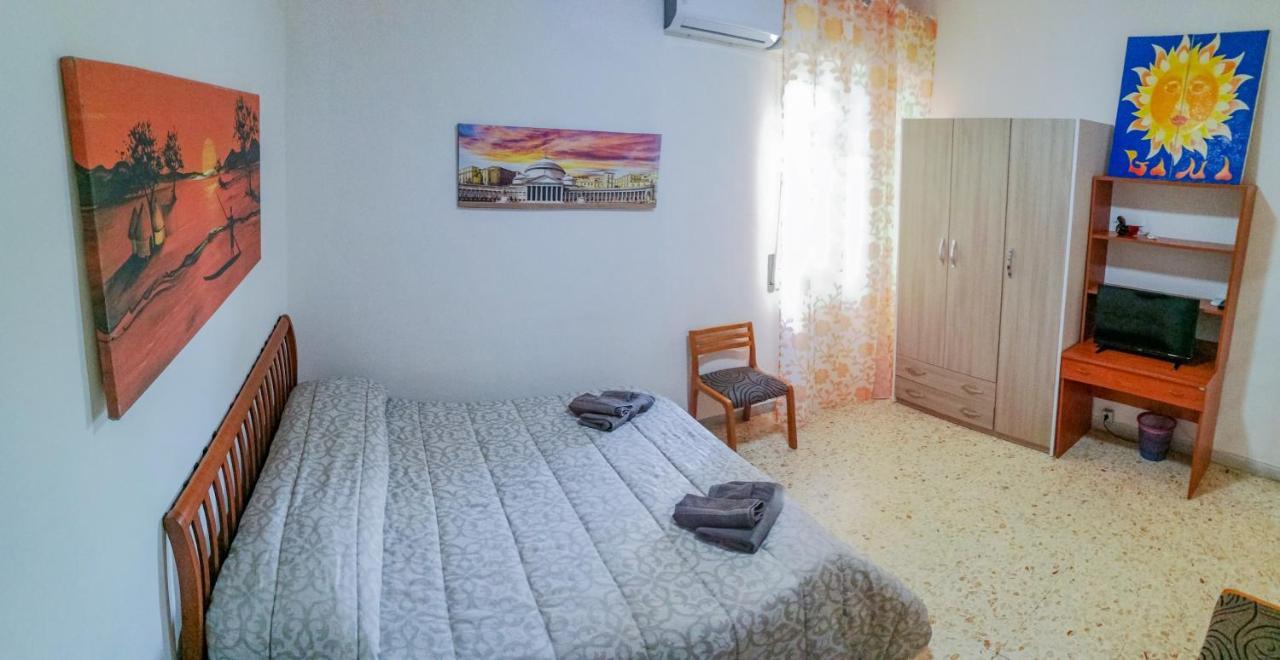 Metro Guest House Napoli Bagian luar foto